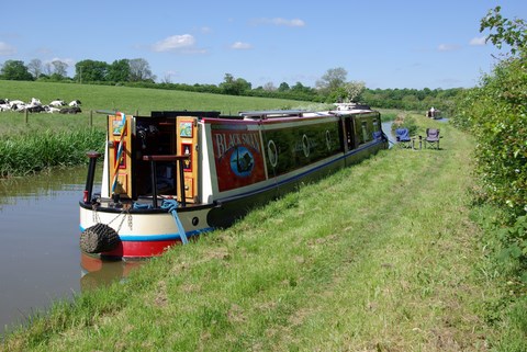 Black Swan narrow boat
